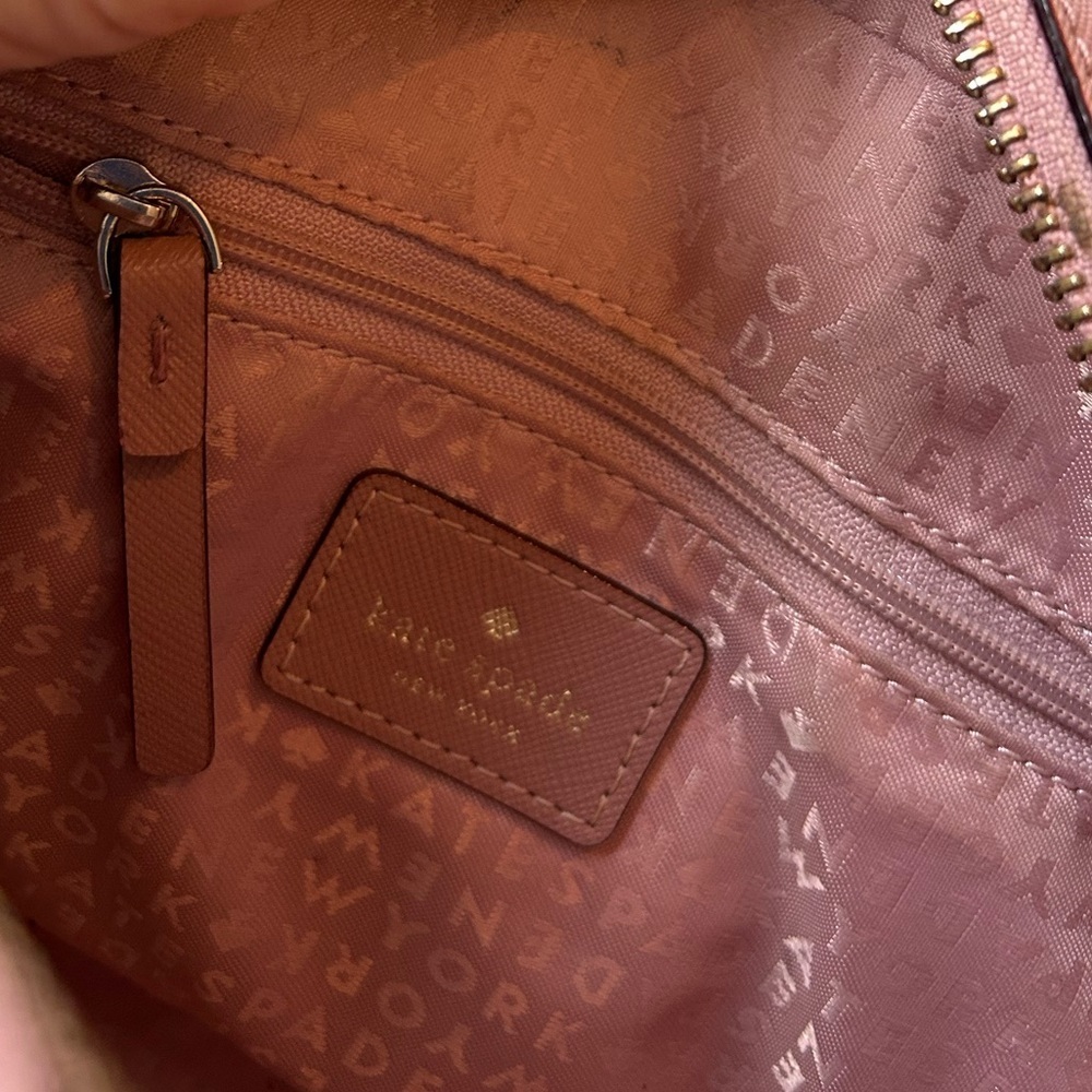 Kate Spade Cross Body Purse Gently Used 18” drop 8” wide 6” height 2.75” depth - Picture 7 of 12